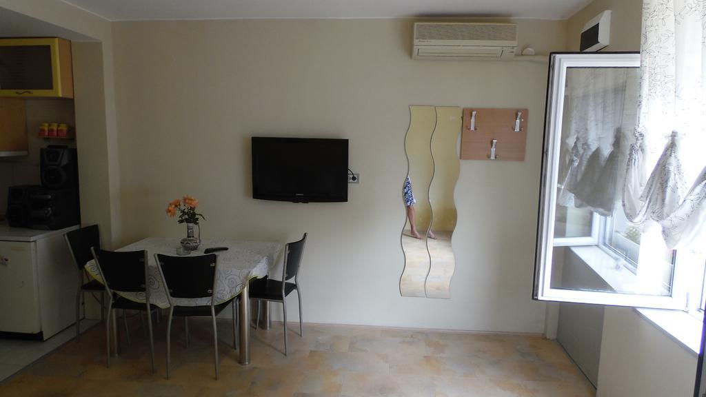 Zen Apartmani Нови Сад Екстериор снимка
