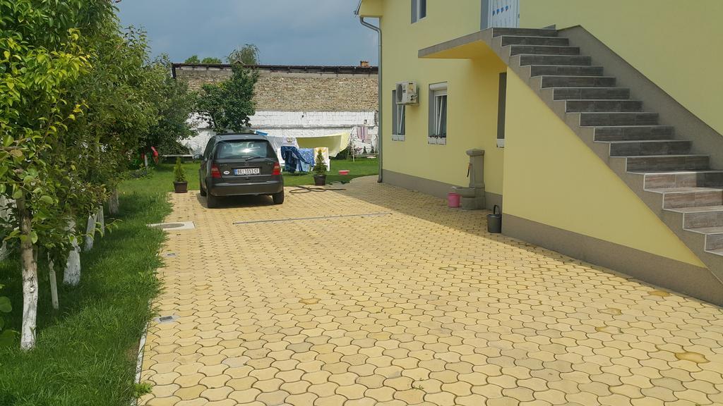 Zen Apartmani Нови Сад Екстериор снимка